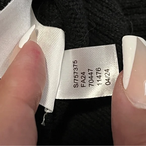 LOFT Classic Black Crew Neck Tunic Sweater Small NWT - Picture 10 of 10